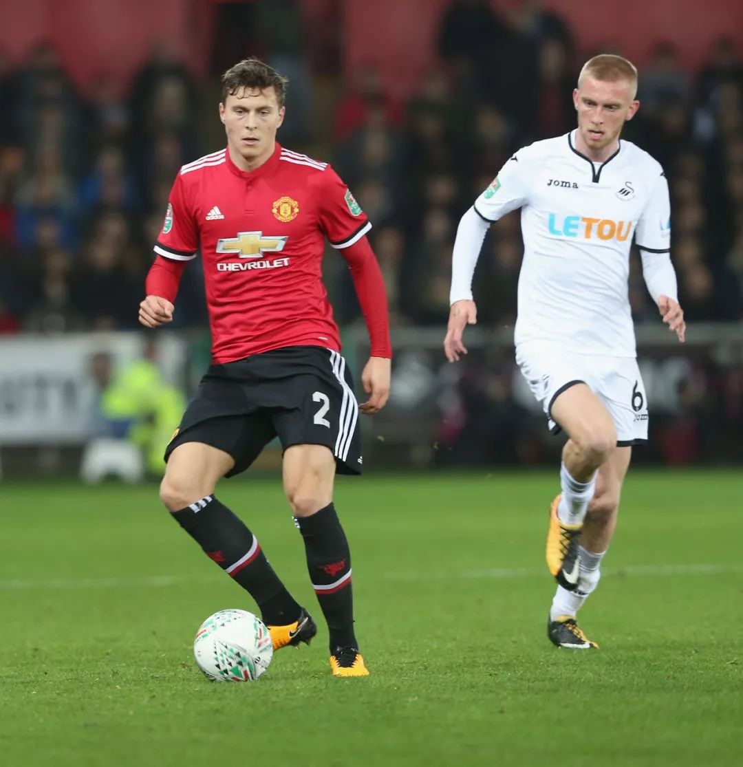 恩加盟曼联 恩加盟曼联